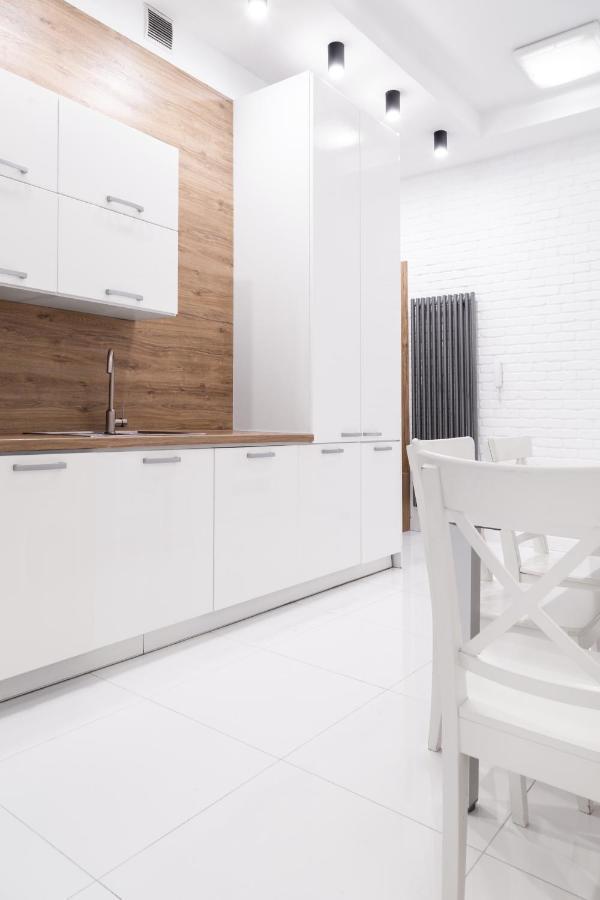 Househost Apartment: Bonerowska 5/11 คราคูฟ ภายนอก รูปภาพ